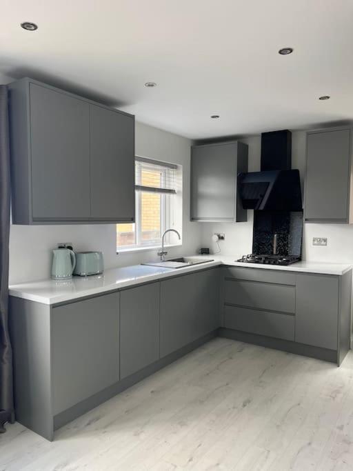 Holiday home Blissful Barrys Chesterfield